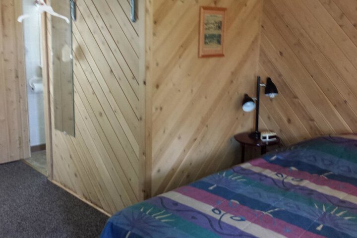 Room 5 of 22