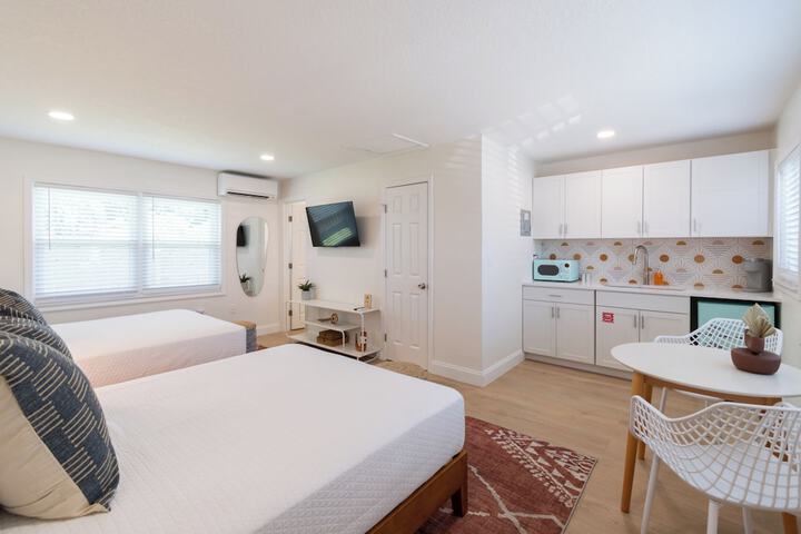 Room 10 of 46