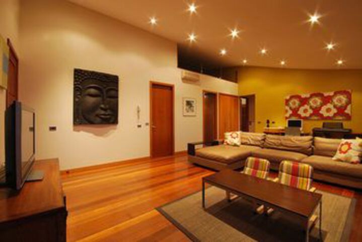 Room 13 of 23