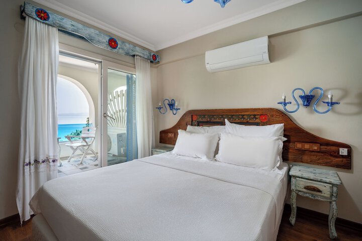 Room 2 of 29