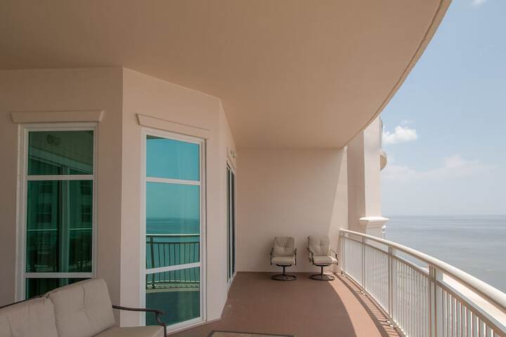 Terrace/Patio 3 of 4