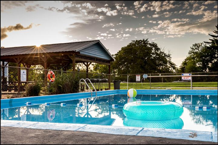 Pool 46 of 71