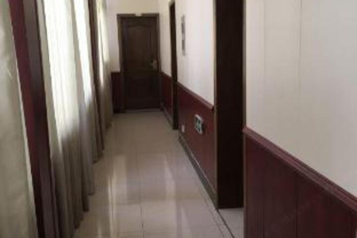 Hongyibin Hotel