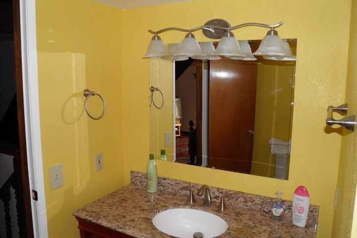 Room 15 of 22