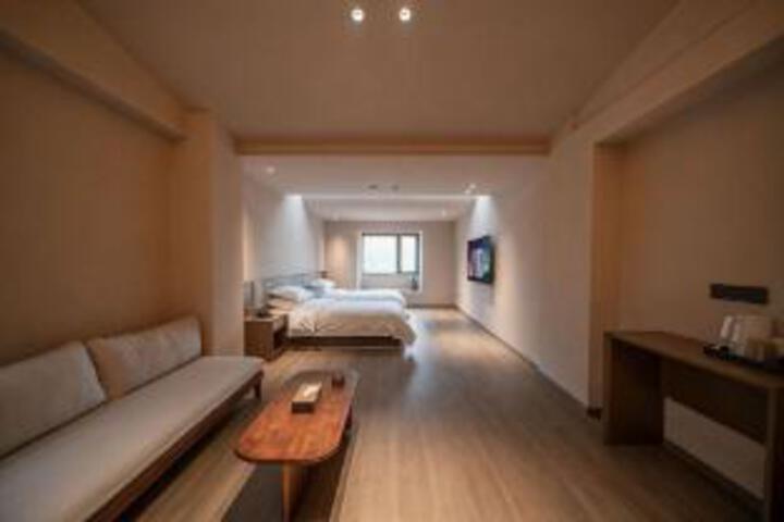 Room 21 of 23