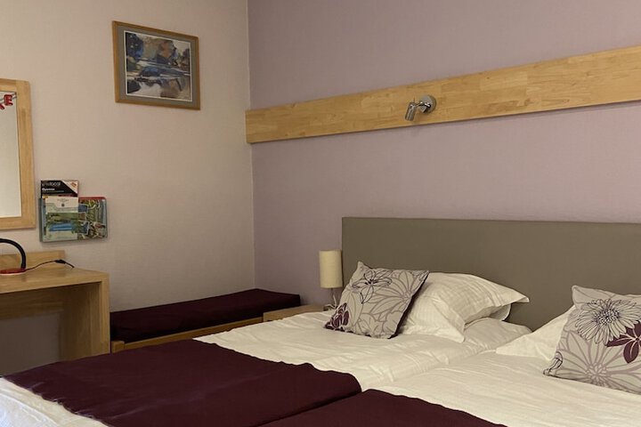 Room 10 of 45