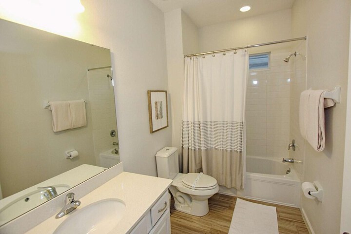 Room 34 of 50