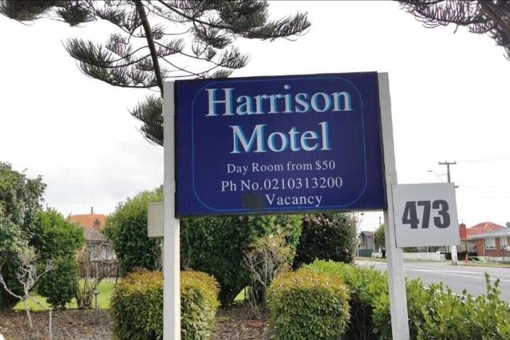 Hotel 14 of 14
