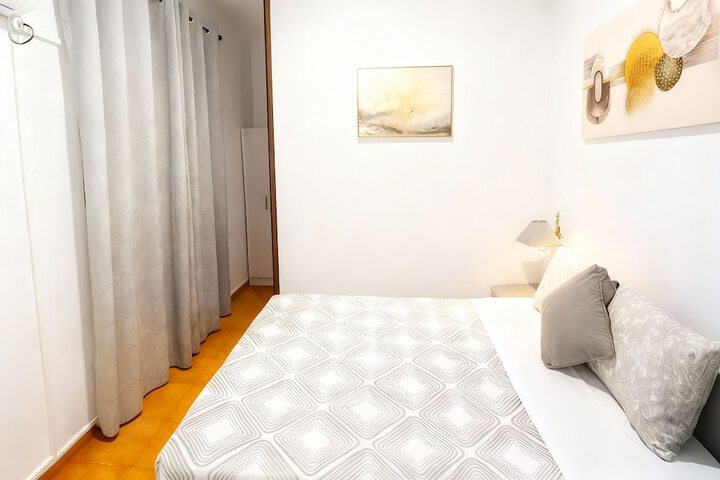 Room 45 of 112