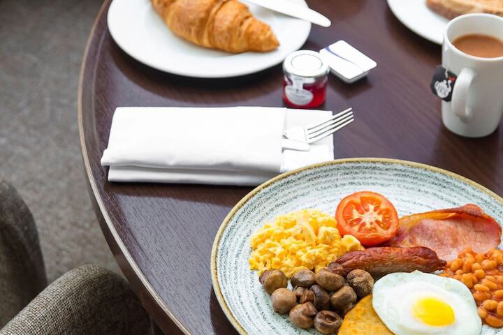 Breakfast/Coffee Service 75 of 123