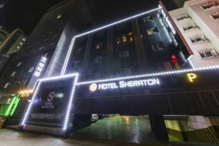 Hotel 15 of 17