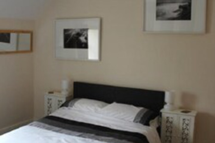 Room 6 of 19