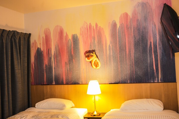 Room 15 of 45