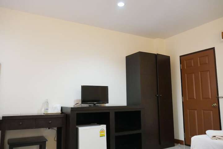 Room 18 of 31