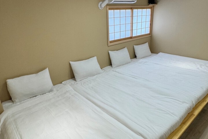 Room 16 of 68