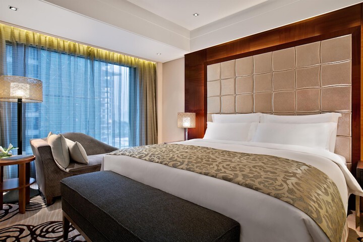 Room 28 of 129