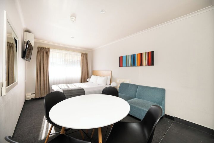 Room 41 of 86