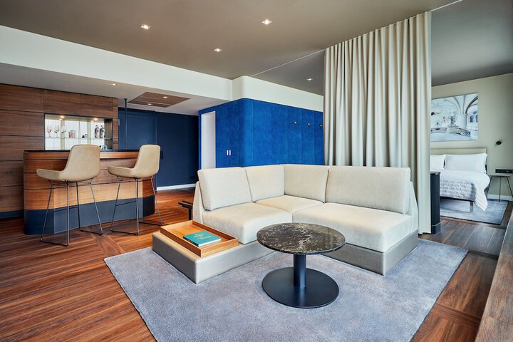 Room 45 of 92