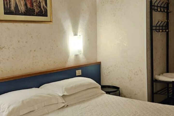 Room 40 of 127