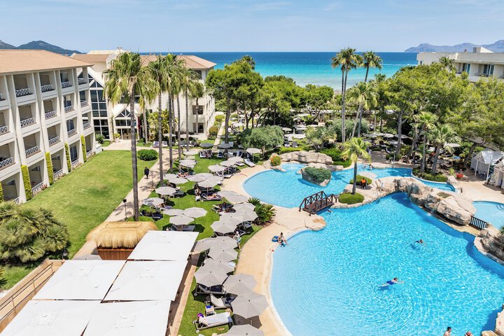 Pools & Facilities