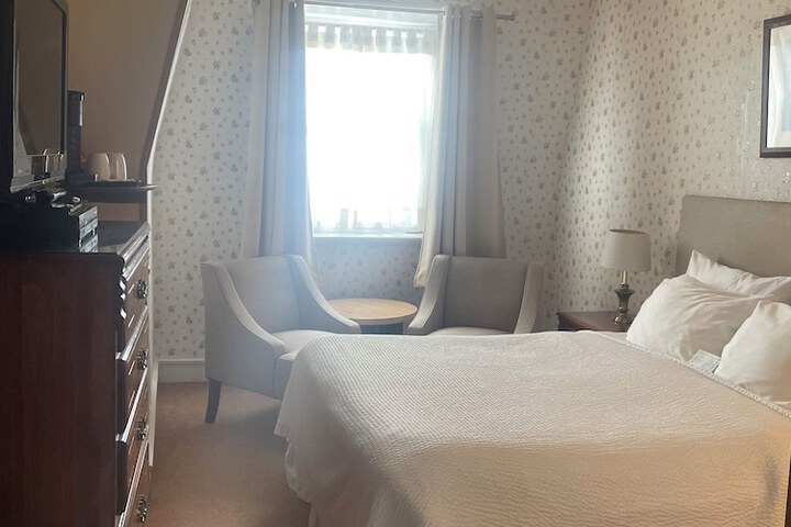 Room 58 of 125