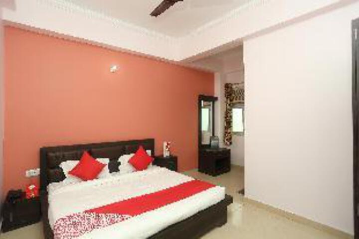 OYO Flagship 17204 Vrindawan Galaxy