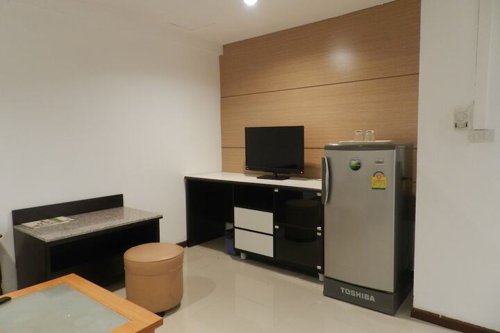 Room 18 of 90
