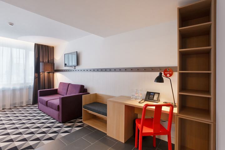 Room 17 of 56