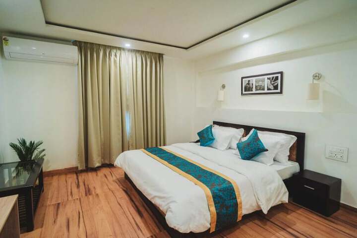 Room 6 of 22
