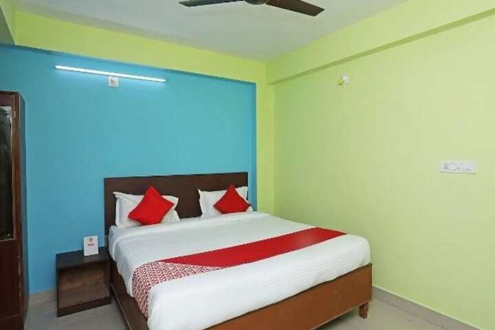 Goroomgo Sands Bay Puri