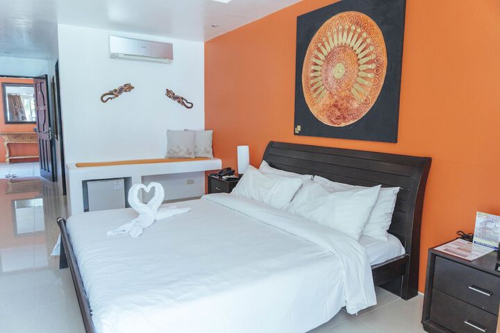 Room 21 of 296