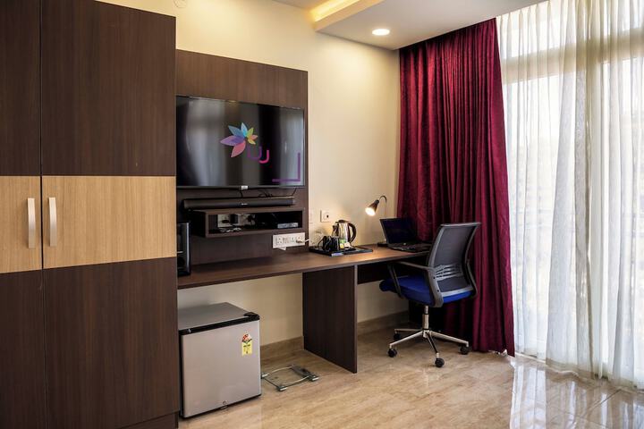 Room 13 of 49