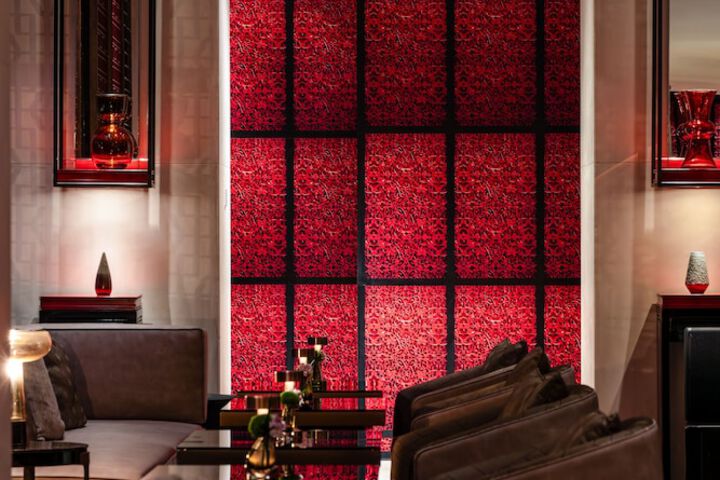 Lounge 60 of 70