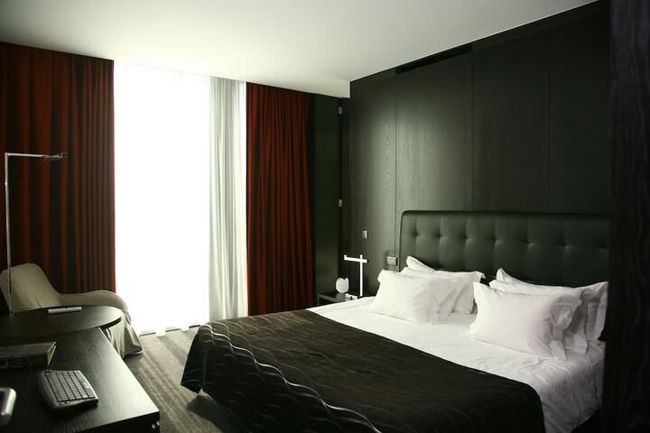 Room 5 of 53