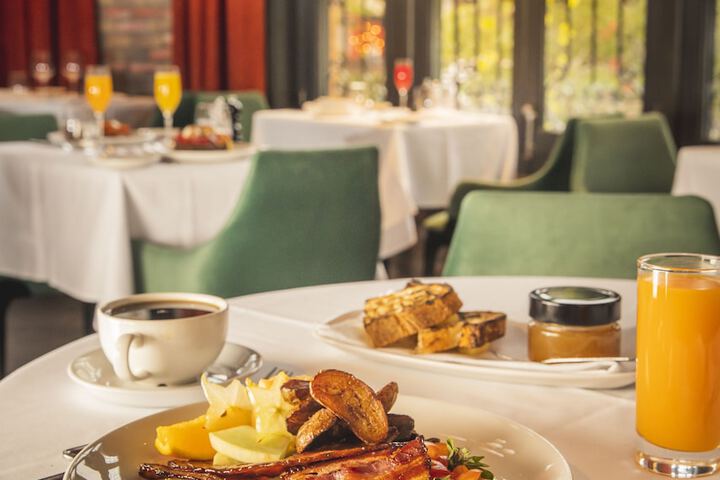 Breakfast/Coffee Service 69 of 86