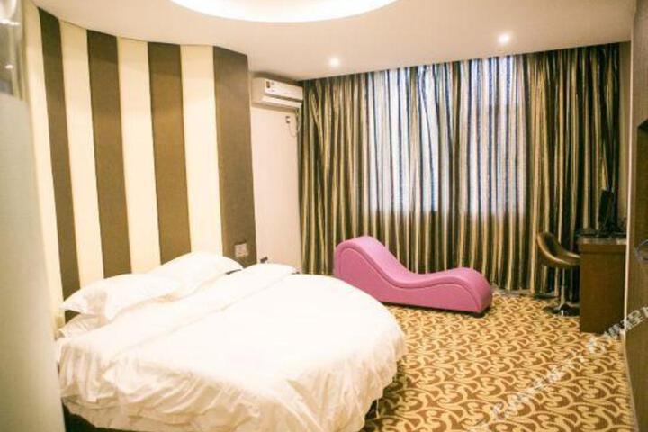 Huaerzi Hotel