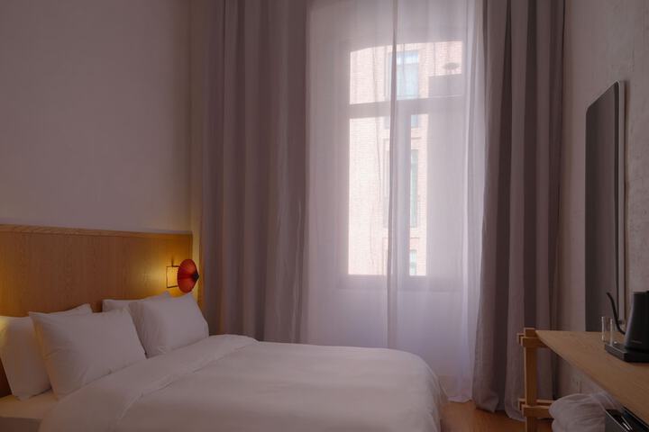 Room 12 of 70