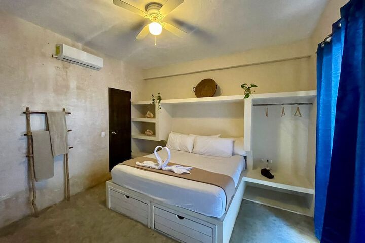 Room 20 of 97