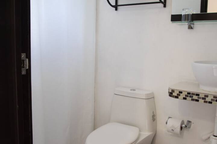 Room 14 of 25