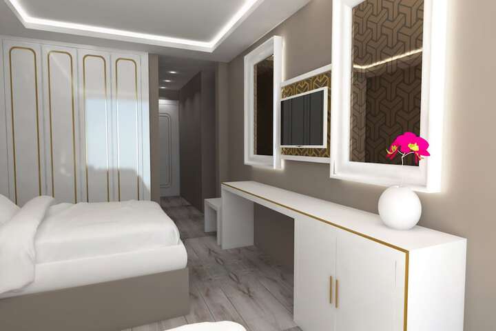 Room 13 of 33