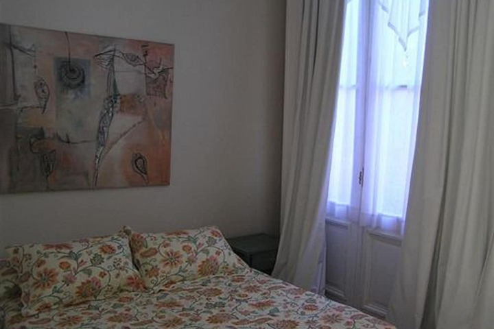 Room 8 of 38