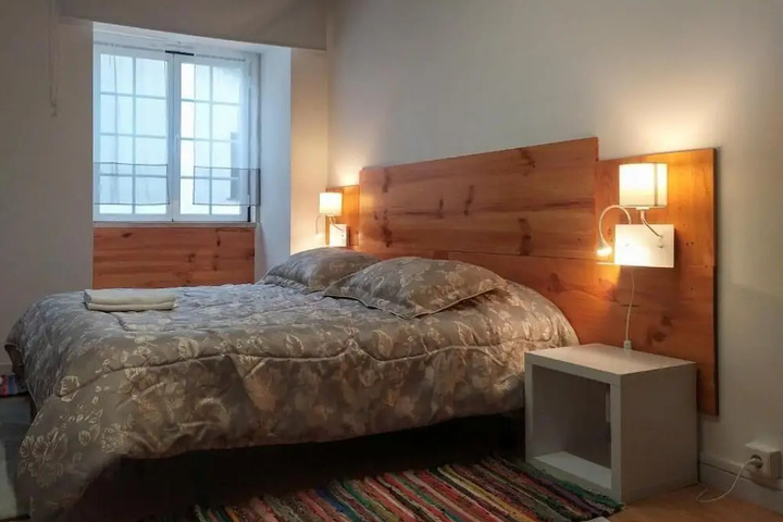Room 2 of 11