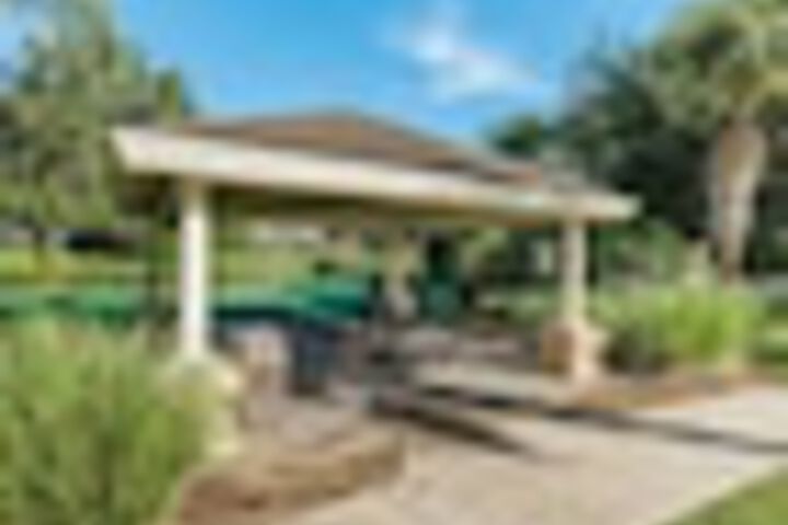 Hotel Exterior 65 of 72