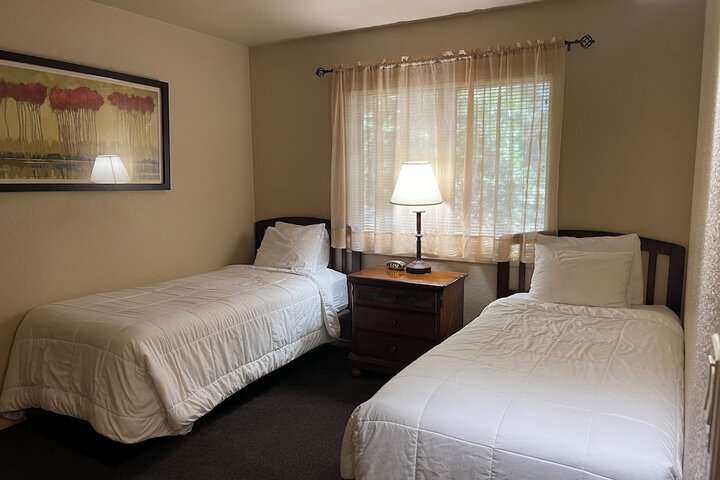 Room 6 of 97
