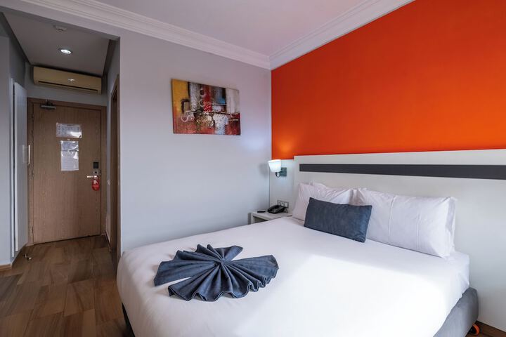 Room 14 of 85