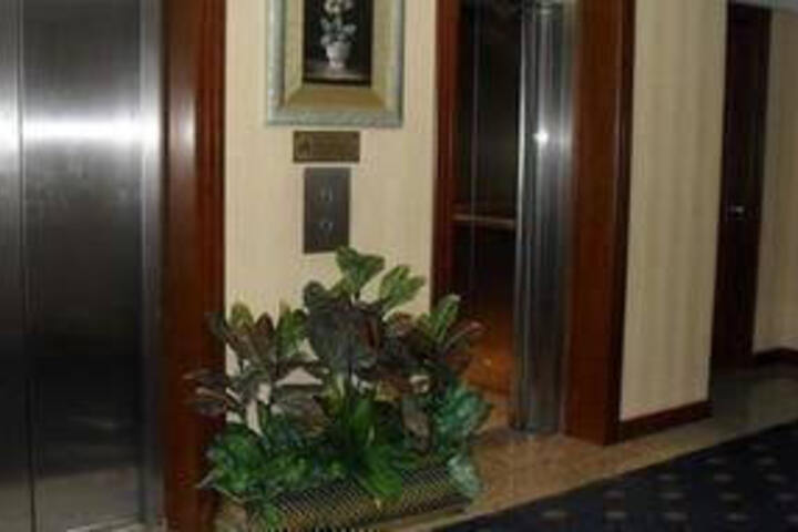 Ansar Diamond Hotel