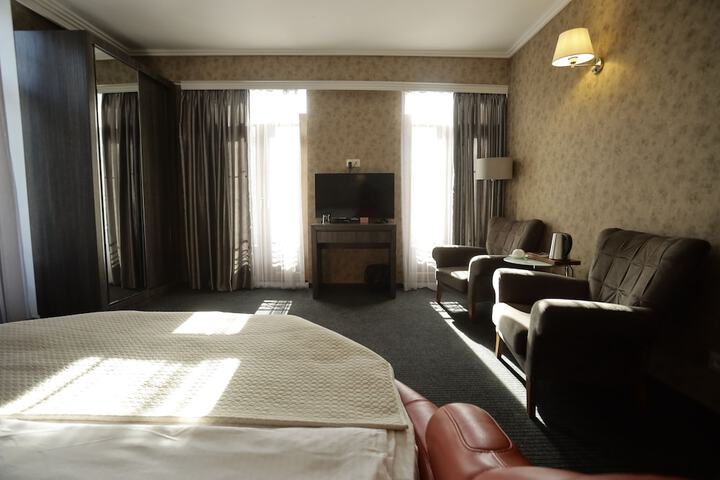 Room 49 of 101