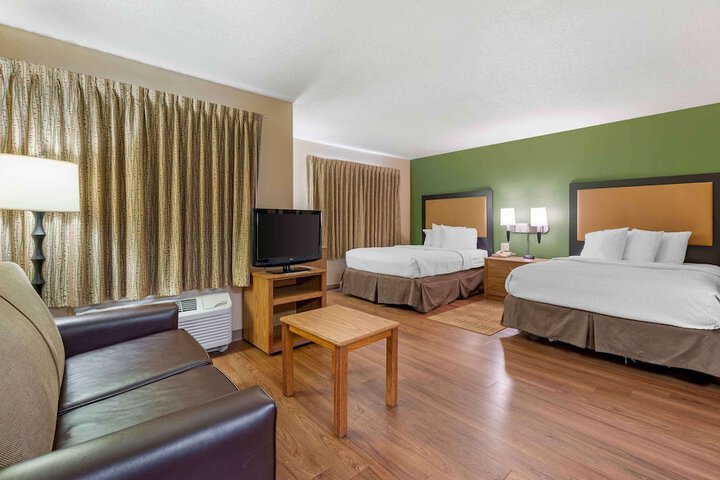 Deluxe Studio Double Bed (3 of 7)