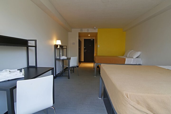Room 9 of 31