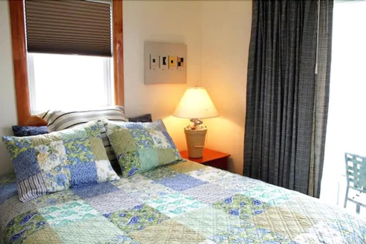 Room 51 of 190
